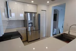 10901 NW 83rd St, Doral, FL 33178 - Photo 5