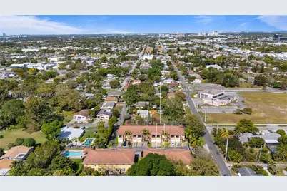 330 SW 2nd Ave #3, Hallandale Beach, FL 33009 - Photo 33