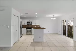 330 SW 2nd Ave, Hallandale Beach, FL 33009 - Photo 7