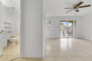 330 SW 2nd Ave, Hallandale Beach, FL 33009 - Photo 15