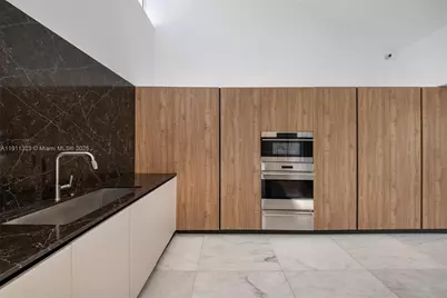 449 Holiday Dr, Hallandale Beach, FL 33009 - Photo 27