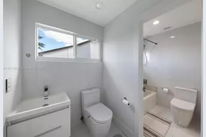 449 Holiday Dr, Hallandale Beach, FL 33009 - Photo 67