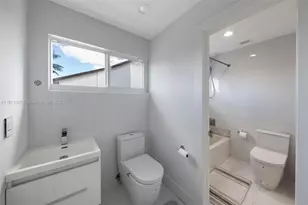 449 Holiday Dr, Hallandale Beach, FL 33009 - Photo 67