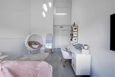 449 Holiday Dr, Hallandale Beach, FL 33009 - Photo 65