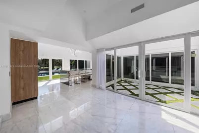 449 Holiday Dr, Hallandale Beach, FL 33009 - Photo 31