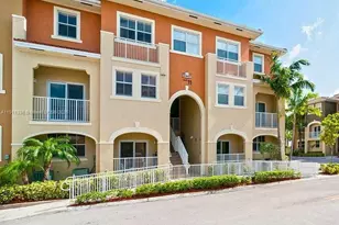 8833 NW 107 Ct, Doral, FL 33178 - Photo 1