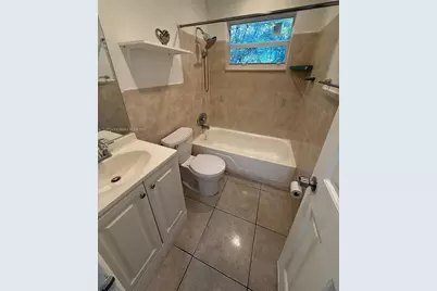 620 SW 7th Ave #2, Hallandale Beach, FL 33009 - Photo 17