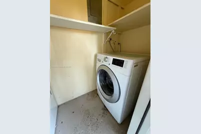 620 SW 7th Ave #2, Hallandale Beach, FL 33009 - Photo 21