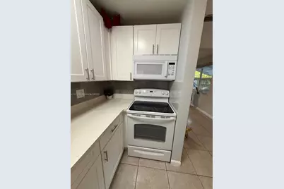 620 SW 7th Ave #2, Hallandale Beach, FL 33009 - Photo 9