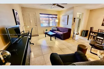 160 NE 8th Ave #21A, Hallandale Beach, FL 33009 - Photo 3