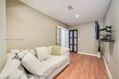 1309 Funston St #1309, Hollywood, FL 33019 - Photo 25