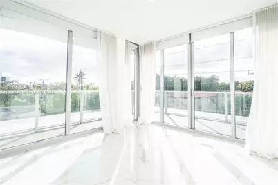 8425 Crespi Blvd #304, Miami Beach, FL 33141 - Photo 17