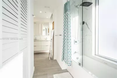 8425 Crespi Blvd #304, Miami Beach, FL 33141 - Photo 21