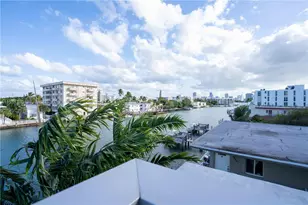 8425 Crespi Blvd, Miami Beach, FL 33141 - Photo 9