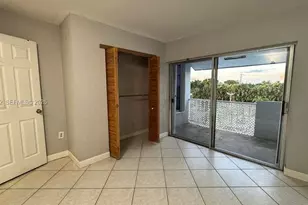 6195 W 18th Ave, Hialeah, FL 33012 - Photo 15