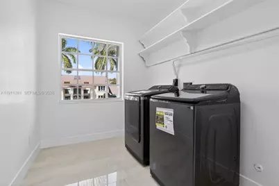 12360 SW 1st St, Plantation, FL 33325 - Photo 45