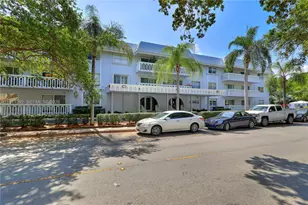 100 Edgewater Dr, Coral Gables, FL 33133 - Photo 3