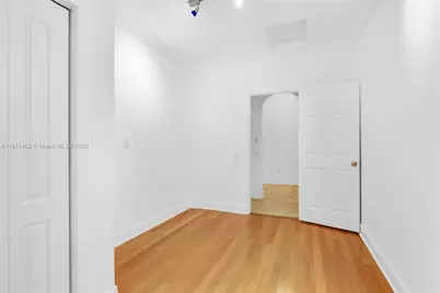 5334 NW 111th Ct, Doral, FL 33178 - Photo 9