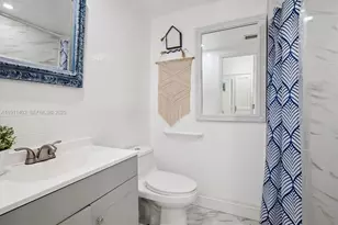 630 NE 175th St, Miami, FL 33162 - Photo 15