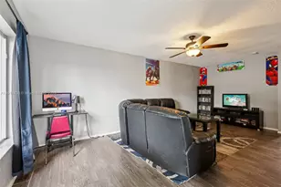 2117 E Bond Dr, West Palm Beach, FL 33415 - Photo 11