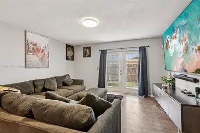 2117 E Bond Dr #1, West Palm Beach, FL 33415 - Photo 15