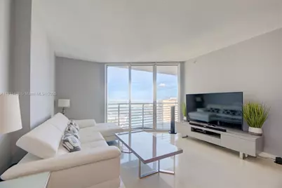 325 S Biscayne Blvd #3916, Miami, FL 33131 - Photo 1