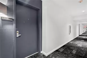 325 S Biscayne Blvd, Miami, FL 33131 - Photo 33