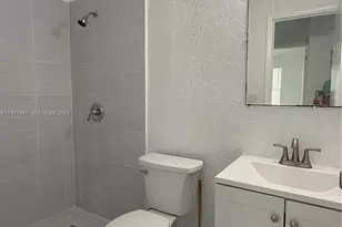19800 SW 180th Ave, Miami, FL 33187 - Photo 11