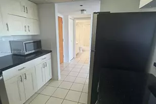 7601 E Treasure Dr, North Bay Village, FL 33141 - Photo 11