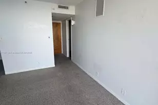 7601 E Treasure Dr, North Bay Village, FL 33141 - Photo 35