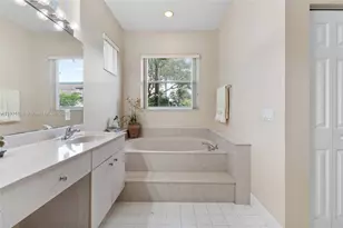 13875 SW 41st St, Davie, FL 33330 - Photo 27