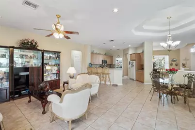 13875 SW 41st St, Davie, FL 33330 - Photo 15