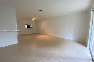 2708 SW 83rd Ave, Miramar, FL 33025 - Photo 3