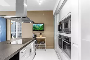 18201 Collins Ave, Sunny Isles Beach, FL 33160 - Photo 15