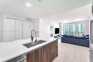 488 NE 18th St, Miami, FL 33132 - Photo 9