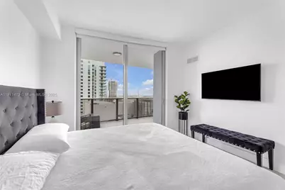 488 NE 18th St #4311, Miami, FL 33132 - Photo 13