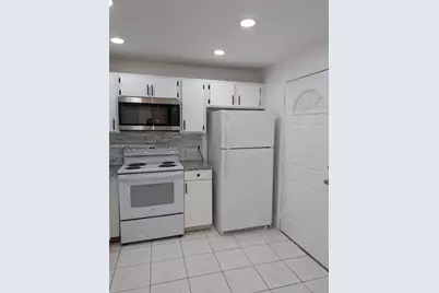 3550 NE 169th St #403, North Miami Beach, FL 33160 - Photo 5