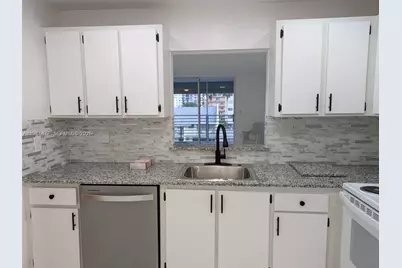 3550 NE 169th St #403, North Miami Beach, FL 33160 - Photo 3