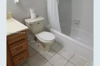 1430 NE 170th St #214, North Miami Beach, FL 33162 - Photo 9