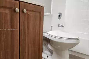 4513 Treehouse Ln, Tamarac, FL 33319 - Photo 11