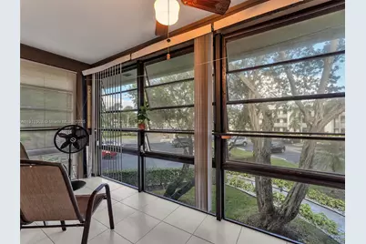 10415 E Clairmont Cir #212, Tamarac, FL 33321 - Photo 17