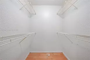 2871 N Oakland Forest Dr, Oakland Park, FL 33309 - Photo 13