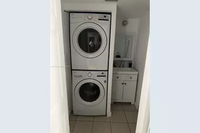 210 Fontainebleau Blvd #413, Miami, FL 33172 - Photo 5