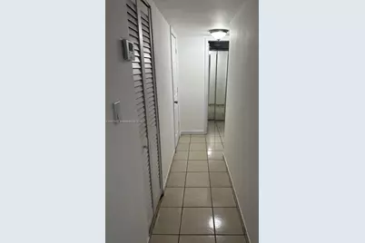 210 Fontainebleau Blvd #413, Miami, FL 33172 - Photo 9