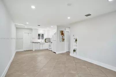 3033 NE 20th Ter #2, Fort Lauderdale, FL 33306 - Photo 7