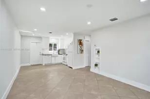 3033 NE 20th Terrace, Fort Lauderdale, FL 33306 - Photo 7