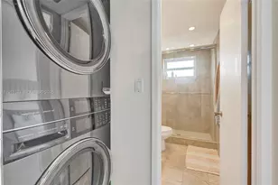 5005 Collins Ave, Miami Beach, FL 33140 - Photo 29