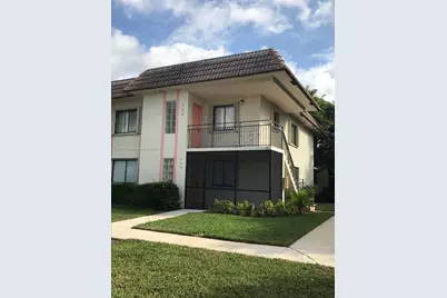 415 Lakeview Dr #104, Weston, FL 33326 - Photo 3