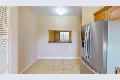 9301 Sunrise Lakes Blvd #303, Sunrise, FL 33322 - Photo 5