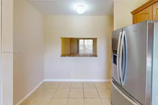 9301 Sunrise Lakes Blvd, Sunrise, FL 33322 - Photo 5